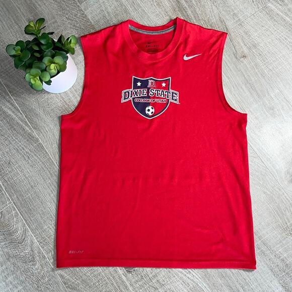 NIKE DRI-FIT Red Dixie State Soccer Sleeveless Tank Top Men’s Size Medium - Picture 1 of 6
